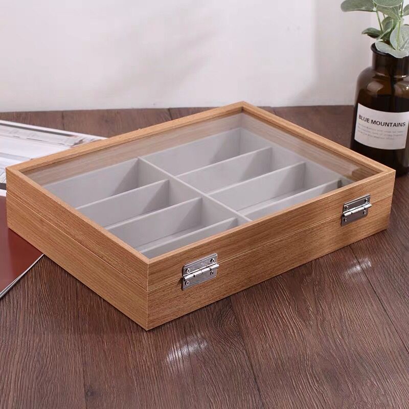 Glasses storage box